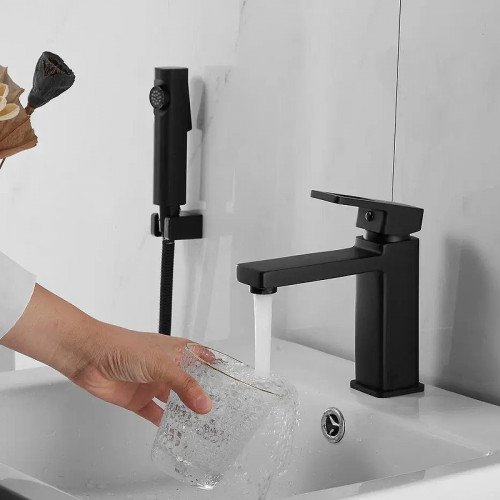 Смеситель для раковины Shevanik S8271H с гигиеническим душем цвет Черный