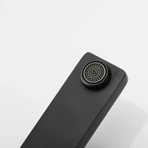 Смеситель для раковины Shevanik S8271H с гигиеническим душем цвет Черный
