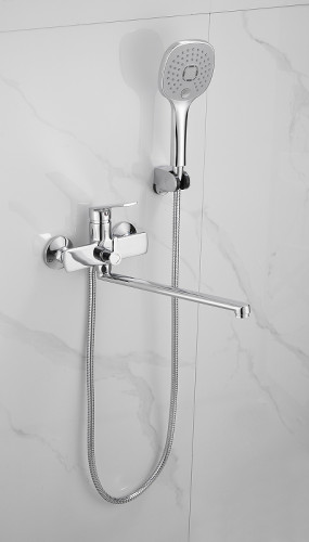 Смеситель для ванны Belz B533 B22533 универсальный Хром латунь на стену