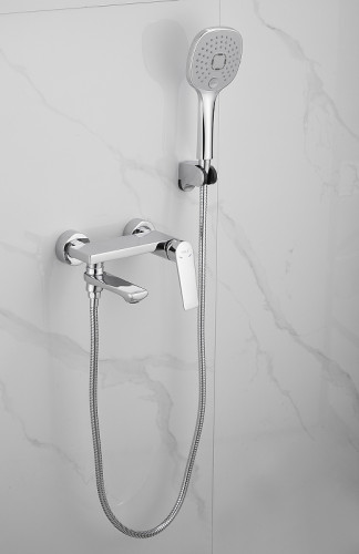 Смеситель для ванны Belz B533 B60533 Хром латунь на стену