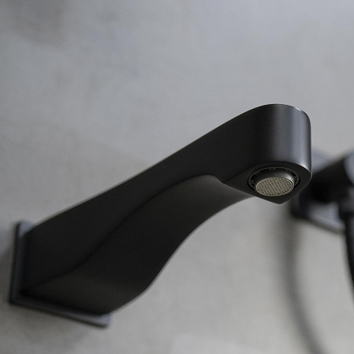 Душевая система Lemark Ursus LM7242BL c термостатом цвет Черный матовый