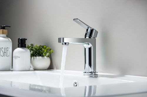 Смеситель для раковины Aquatek Лугано AQ1712CR с гигиеническим душем цвет Хром