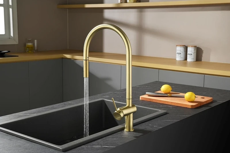 Смеситель для кухни AQUAme Cucina AQM9901BG цвет Шлифованное золото