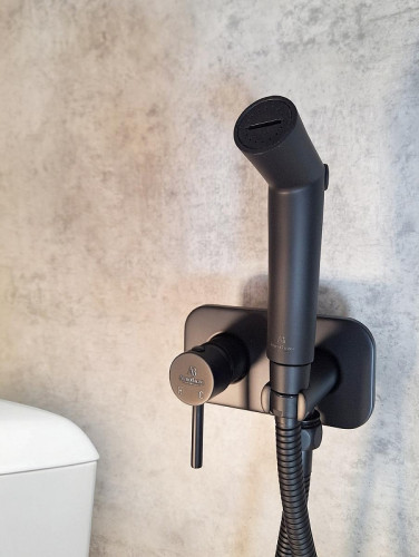 Гигиенический душ со смесителем AltroBagno Metropoli 060108 NeOp цвет Черный матовый