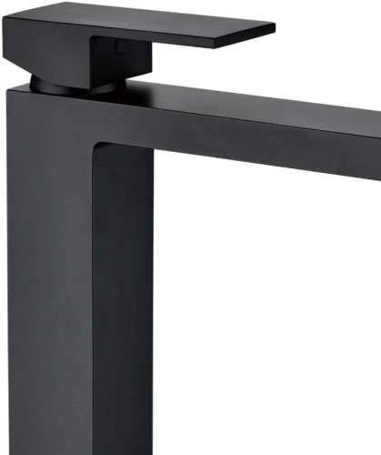 Смеситель для раковины Grocenberg GB3008BL Черный матовый