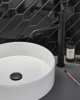 Смеситель для раковины Jacob Delafon Vivienne Signature E38683-LB2-BL Черный матовый латунь