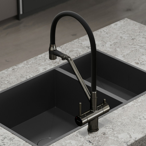 Смеситель для кухни Sancos Dora SC4003GG Вороненая сталь Черный латунь