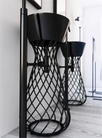 Раковина Artceram Wire 43 WIL001 03 00 Черная фарфор накладная