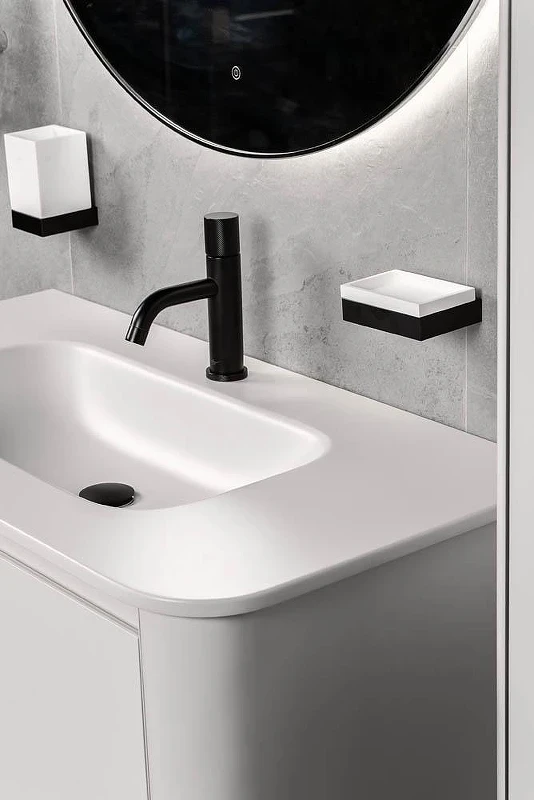 Стакан для зубных щеток Boheme Qubic 10724-B цвет Черный матовый