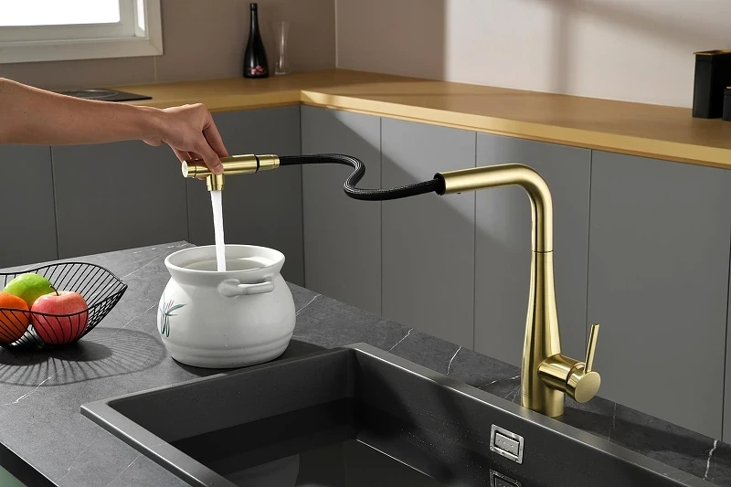 Смеситель для кухни AQUAme Cucina AQM9902BG цвет Шлифованное золото