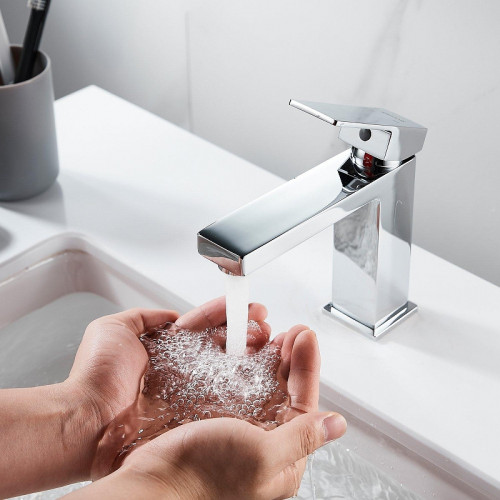 Смеситель для раковины Shevanik S9601 цвет Хром