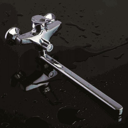 Смеситель для ванны D-Lin D147601 универсальный цвет Хром