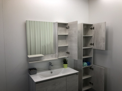 Зеркало со шкафом Comforty Верона 90 00004136714 Дуб белый МДФ / ЛДСП, стекло