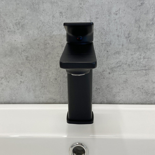 Смеситель для раковины Comforty FC071A-CMT 00-00004524 Черный латунь