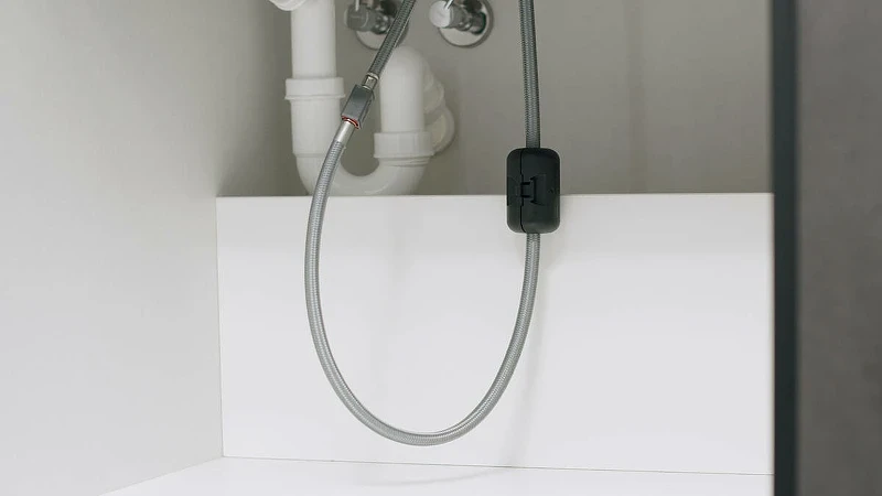 Смеситель для кухни Hansgrohe Zesis M33 2jet sBox lite 74803000 Хром латунь