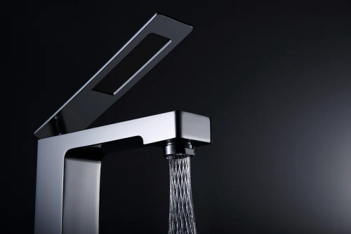 Смеситель для раковины Boheme Q 142-CRCR Хром латунь