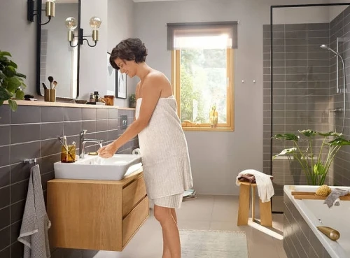Смеситель для раковины Hansgrohe Rebris E 72560000 Хром