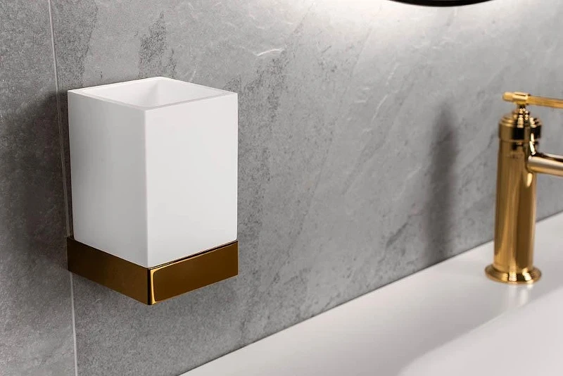 Стакан для зубных щеток Boheme Qubic 10724-G цвет Золото