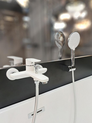 Смеситель для ванны AltroBagno Diretto 0209 Bi цвет Белый