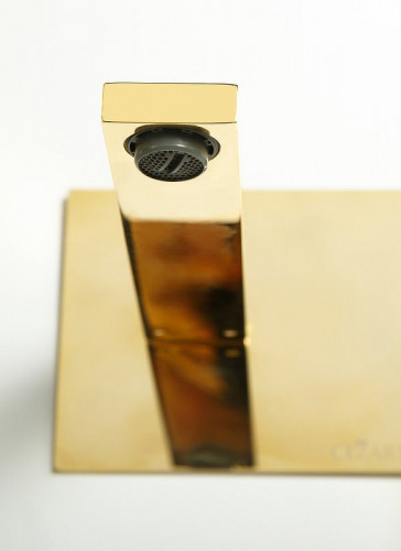 Смеситель для раковины Cezares UNIKA-BLI1-03/24 Золото 24 карат латунь встраиваемый