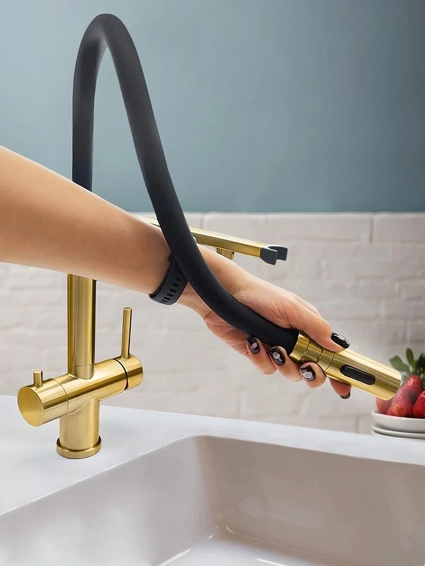 Смеситель для кухни AltroBagno Flusso 050202 BG цвет Золото матовое