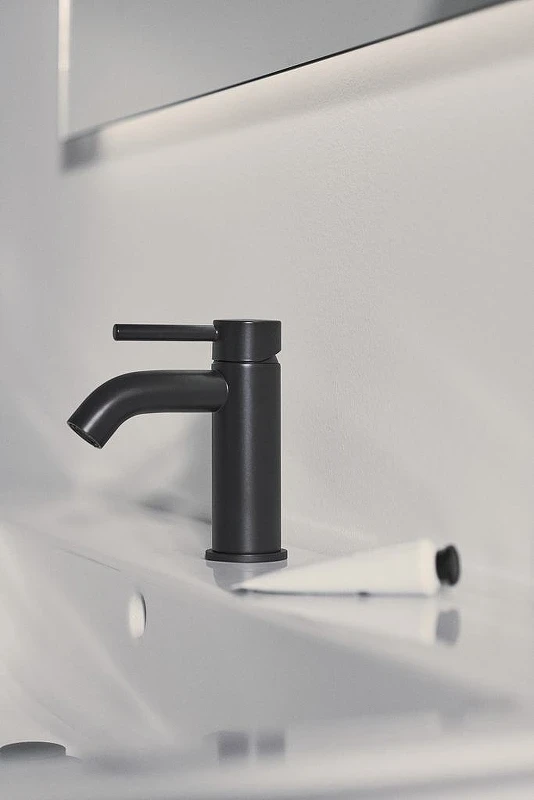 Смеситель для раковины Ideal Standard Ceraline BC268XG Silk Black латунь