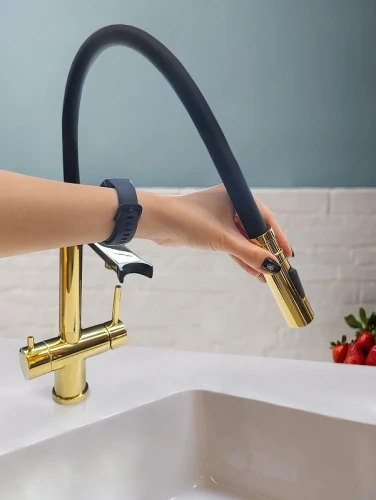 Смеситель для кухни AltroBagno Flusso 050205 Gl цвет Золото