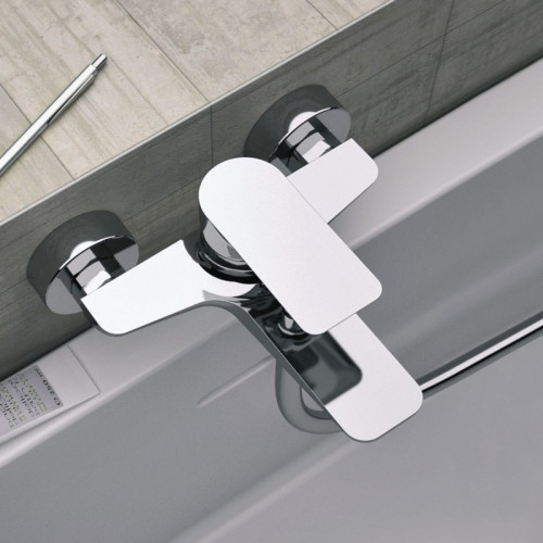 Смеситель для ванны Remer Infinity I05 Хром на стену