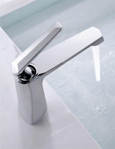 Смеситель для раковины Fashun A1061 цвет Хром