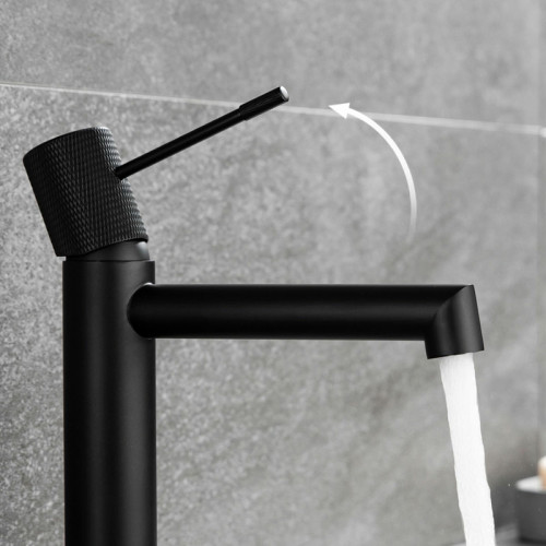 Смеситель для раковины Vincea Desire VBF-1D1MB Черный матовый латунь