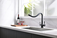 Смеситель для кухни Lemark Comfort LM3075BL Черный латунь