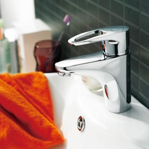 Смеситель для раковины Fashun A1065 цвет Хром