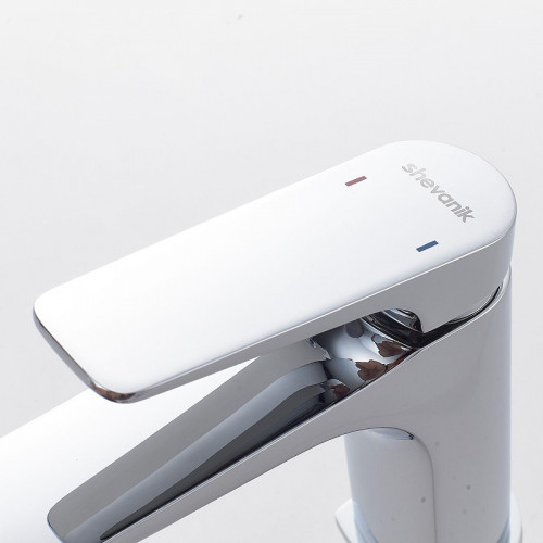 Смеситель для раковины Shevanik S4201 цвет Хром