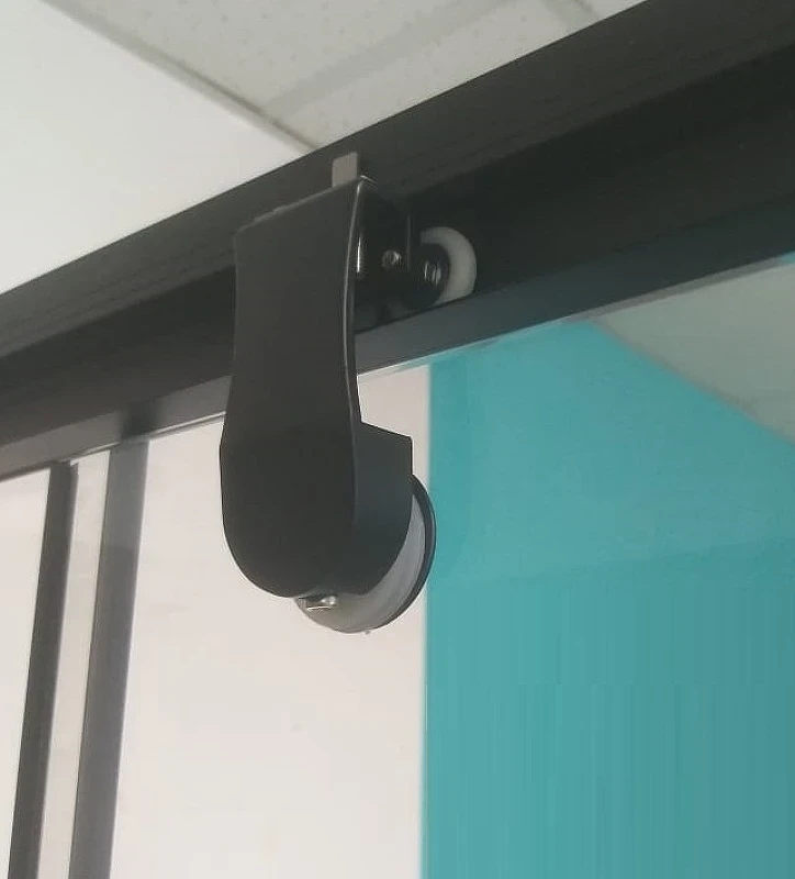 Душевой уголок Ceruttispa 120x80 Marbella 120B-L 7909 профиль Черный стекло прозрачное