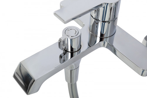 Смеситель для ванны BelBagno Aurora AURORA-VASM-CRM Хром латунь на стену