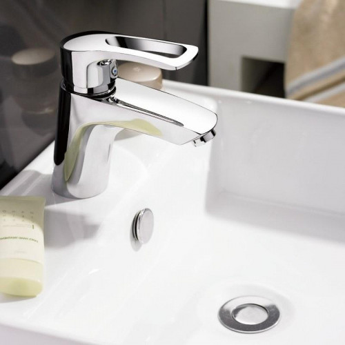 Смеситель для раковины Fashun A1066 цвет Хром