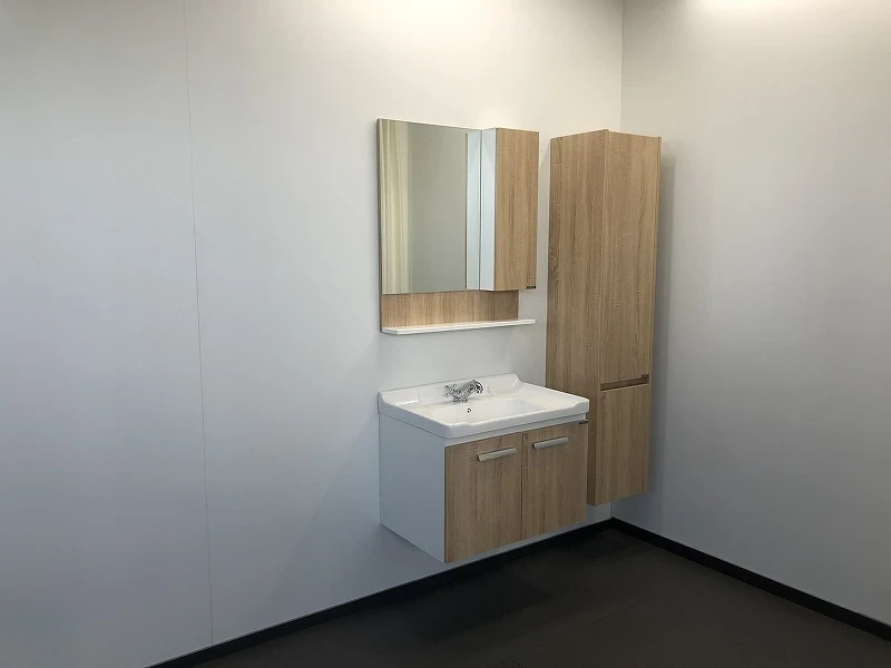 Зеркальный шкаф Comforty Рига 70 00004142212 Дуб сонома МДФ / ЛДСП, стекло