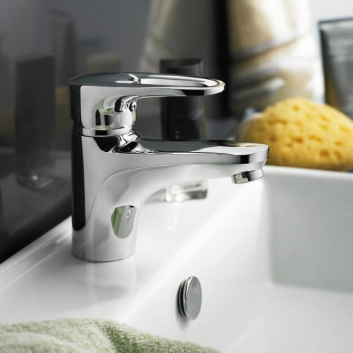 Смеситель для раковины Fashun A1068 цвет Хром