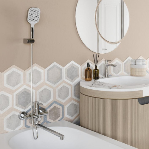 Смеситель для раковины Urbatec Veneto VE50714CR цвет Хром