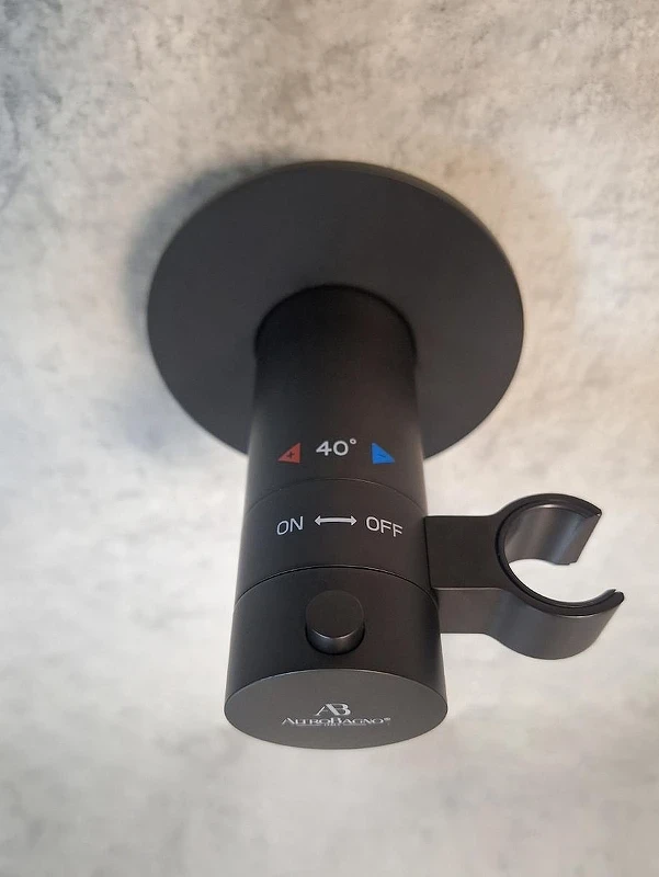 Гигиенический душ со смесителем AltroBagno Oggetto 060402 MB с термостатом цвет Черный матовый