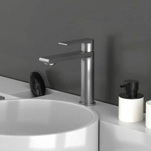 Смеситель для раковины Vincea Vogue VBF-1V1GM Вороненая сталь латунь