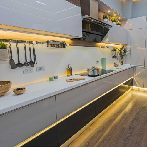 Комплект с лентой светодиодной Apeyron Electrics  10-66