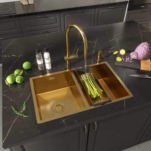 Смеситель для кухни Reflexion Lago RX9904GD цвет Брашированное золото