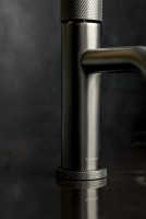 Смеситель для раковины Boheme Stick 121-GM.2 Оружейная сталь латунь