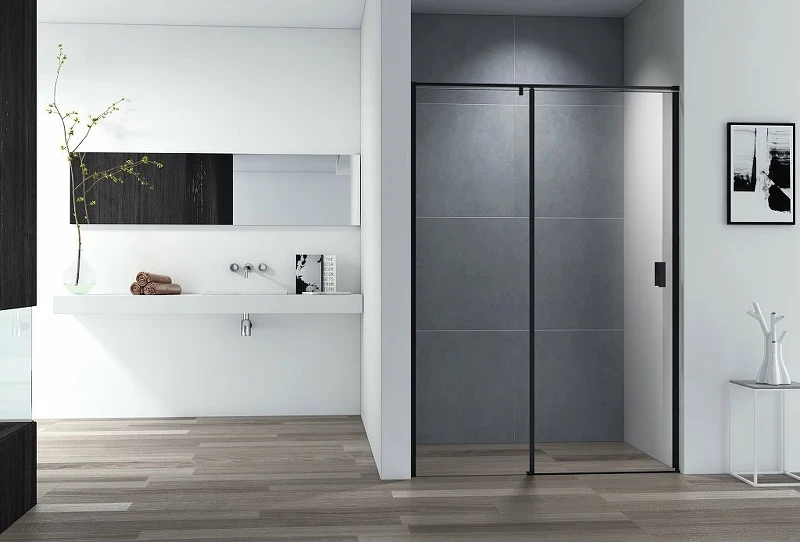 Душевая дверь Cezares Urban 130 URBAN-B-12-130-C-NERO профиль Черный матовый стекло прозрачное