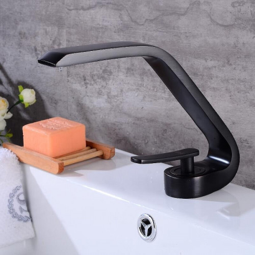 Смеситель для раковины Boch Mann Hoe B BM9633 Черный матовый латунь