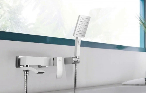 Смеситель для ванны Rose R1552F цвет Белый Хром