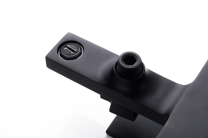 Смеситель для ванны Knotlor Stable KN-22/BL цвет Черный матовый