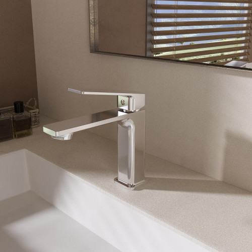 Смеситель для раковины Vincea Core VBF-4CO1CH цвет Хром