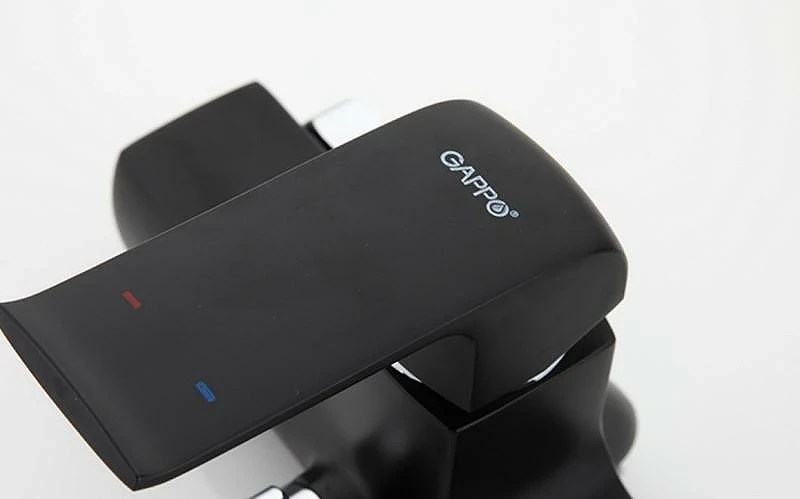 Смеситель для ванны Gappo G50 G2250 универсальный Черный матовый латунь на стену